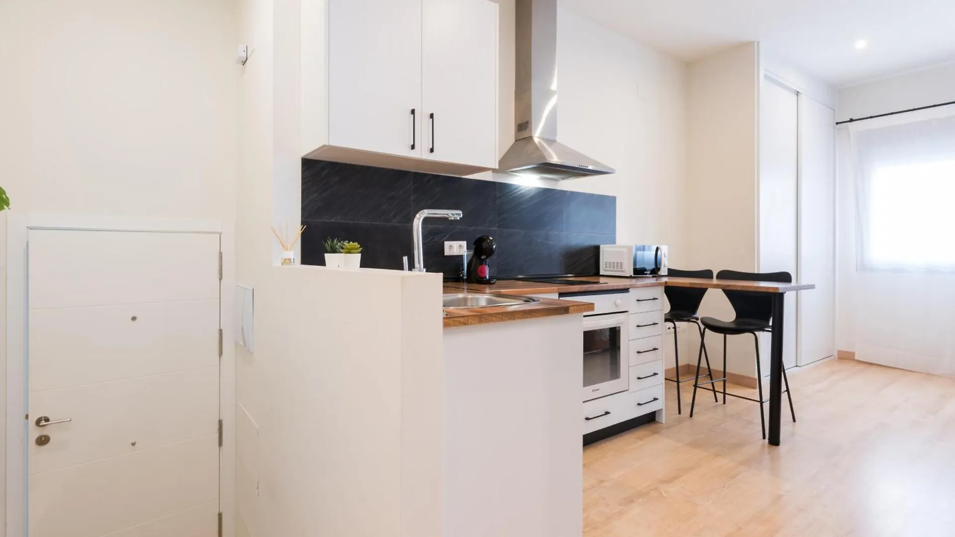 Wintowinrentals Cozy Studio In Sol Timor Torremolinos 0*,  Spagna